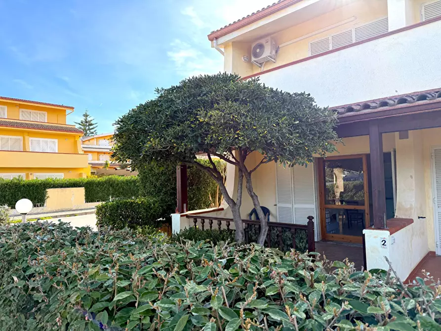 Immagine 15 di Appartamento in vendita  in VIA UGO FOSCOLO a Badesi