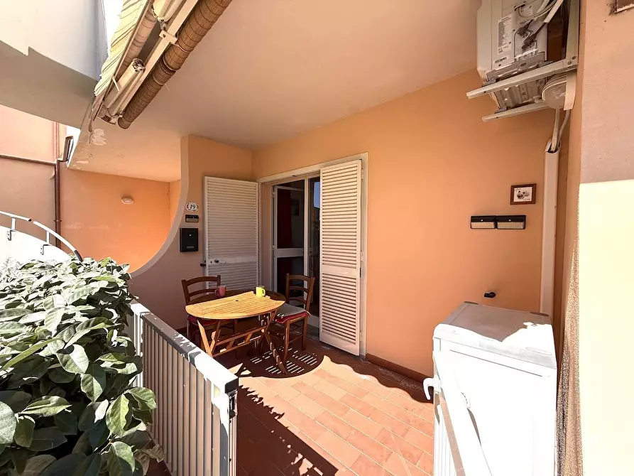 Immagine 4 di Appartamento in vendita  in Via al mare a Badesi