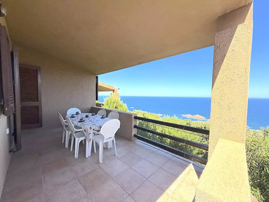 Immagine 1 di Villetta a schiera in vendita  a Trinità D'agultu E Vignola