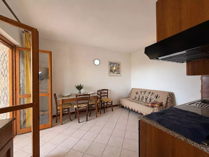 Immagine 4 di Appartamento in vendita  a Trinità D'agultu E Vignola