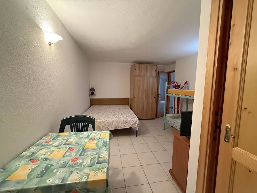 Immagine 17 di Appartamento in vendita  a Trinità D'agultu E Vignola
