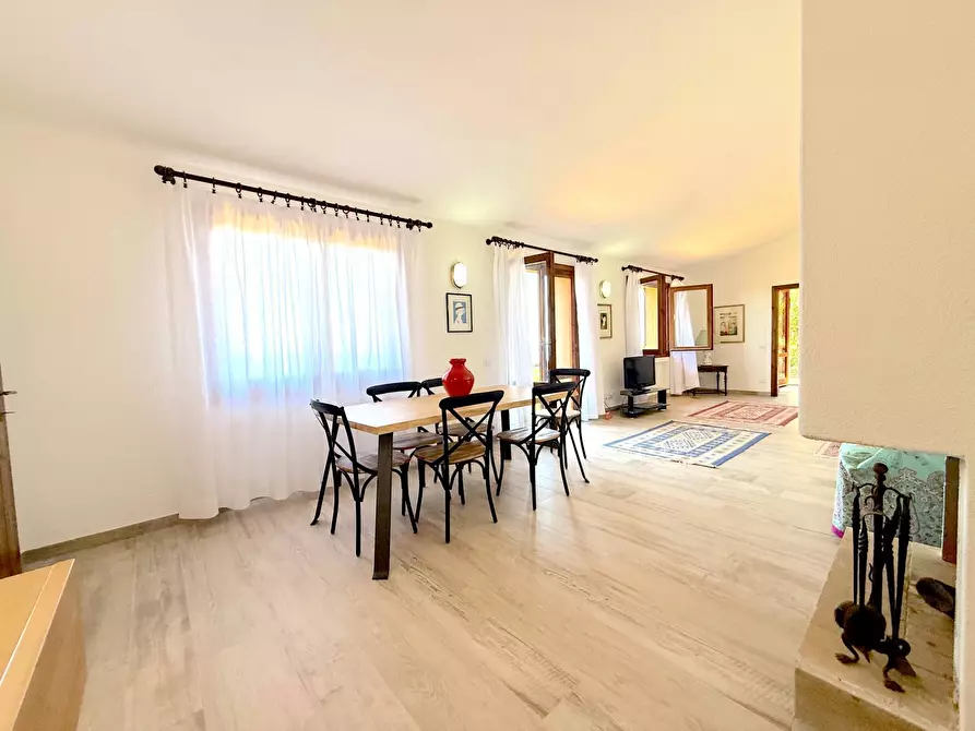 Immagine 28 di Villa in vendita  a Trinità D'agultu E Vignola