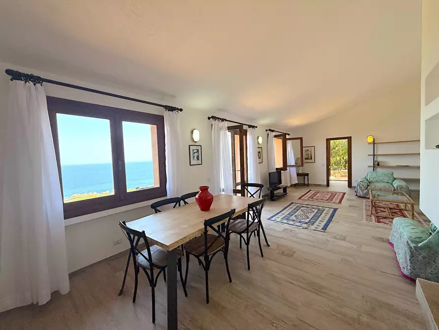 Immagine 29 di Villa in vendita  a Trinità D'agultu E Vignola