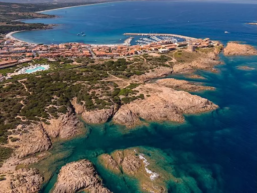 Immagine 21 di Villa in vendita  in Isola Rossa a Trinità D'agultu E Vignola