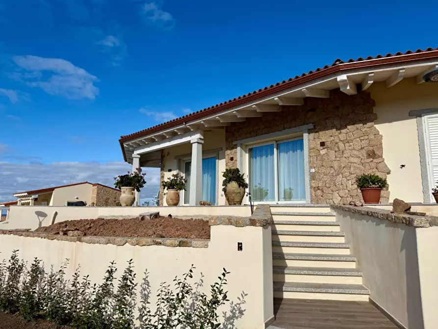 Immagine 3 di Villa in vendita  in Isola Rossa a Trinità D'agultu E Vignola