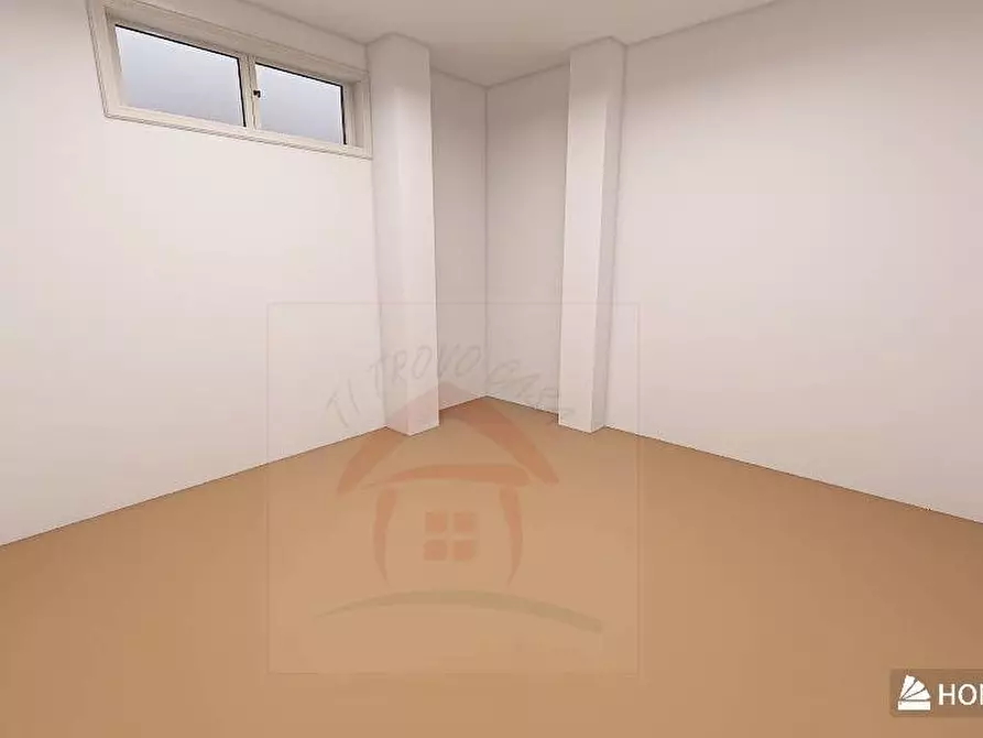 Immagine 7 di Locale commerciale in vendita  a San Michele All'adige