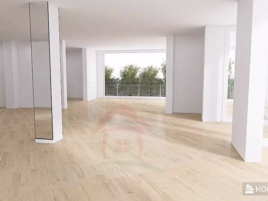 Immagine 4 di Locale commerciale in vendita  a San Michele All'adige