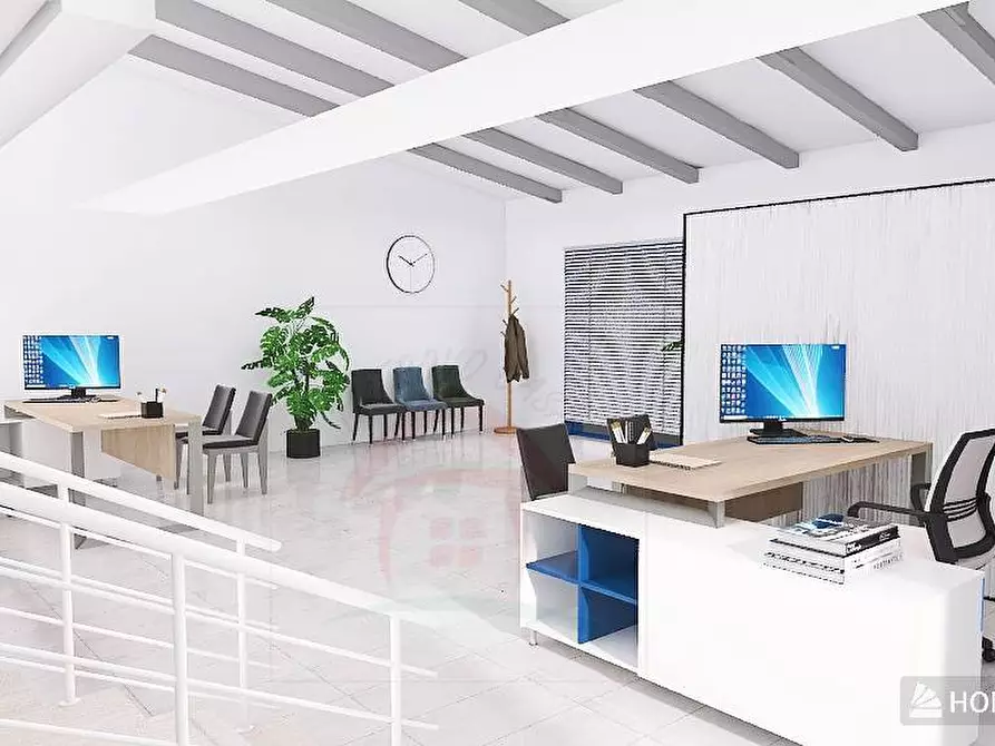 Immagine 1 di Ufficio in vendita  a Pergine Valsugana