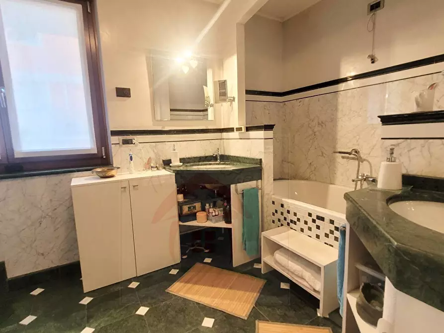 Immagine 12 di Appartamento in vendita  a Trento