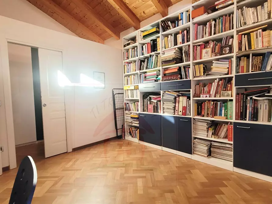 Immagine 9 di Appartamento in vendita  a Trento