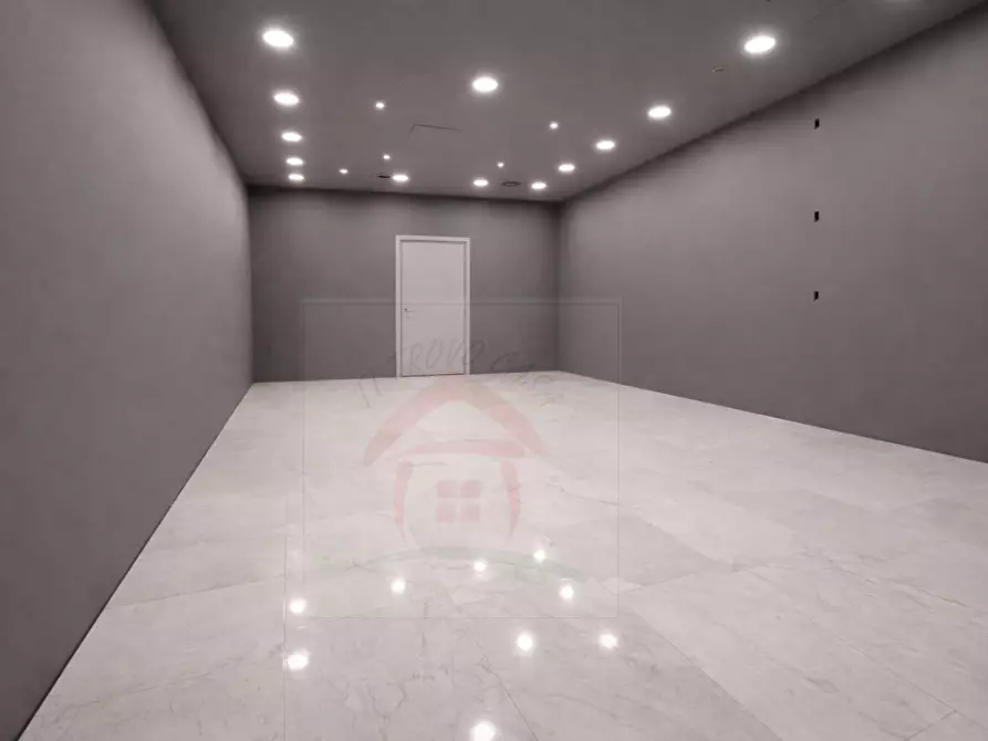 Immagine 2 di Locale commerciale in affitto  in Via Tamarisi 2 a Pergine Valsugana