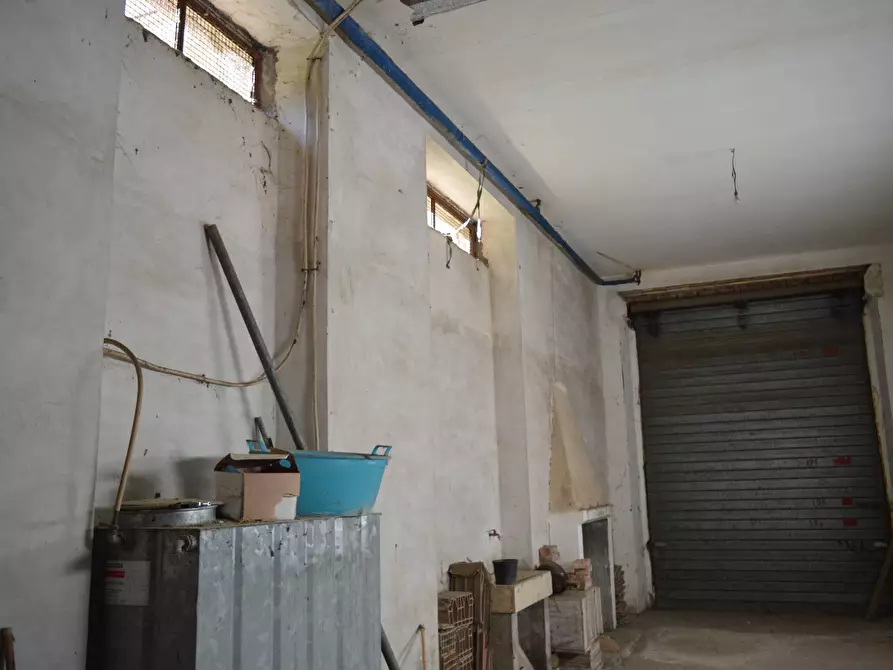 Immagine 4 di Box auto in vendita  in Via del Giglio 68 a Vasto