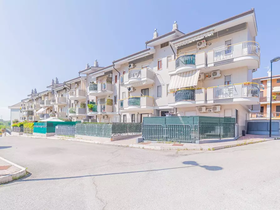 Immagine 25 di Appartamento in vendita  in VIA LUIGI CARDONE 6 a Vasto