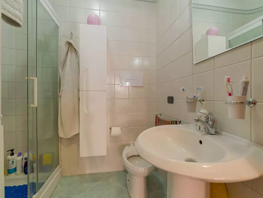 Immagine 24 di Appartamento in vendita  in VIA LUIGI CARDONE 6 a Vasto