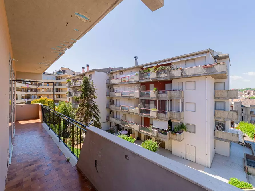 Immagine 35 di Appartamento in vendita  in Via Tronto 20 a Vasto