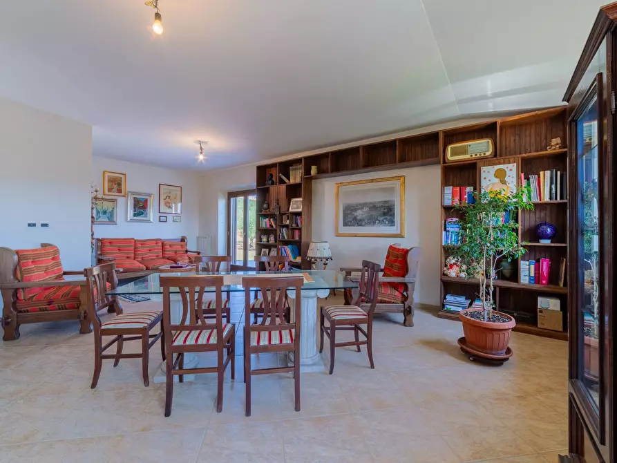 Immagine 4 di Villa in vendita  in Via Maddalena 49/a a Vasto