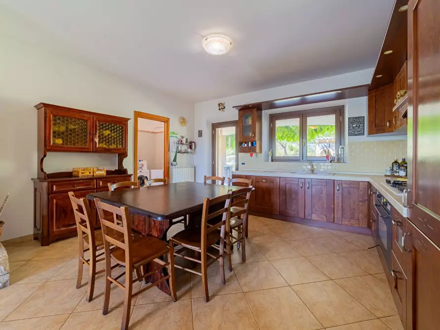 Immagine 12 di Villa in vendita  in Via Maddalena 49/a a Vasto