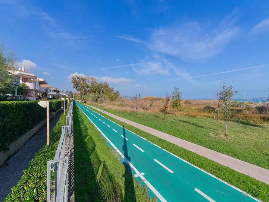 Immagine 36 di Appartamento in vendita  in via Libeccio 3 a Vasto