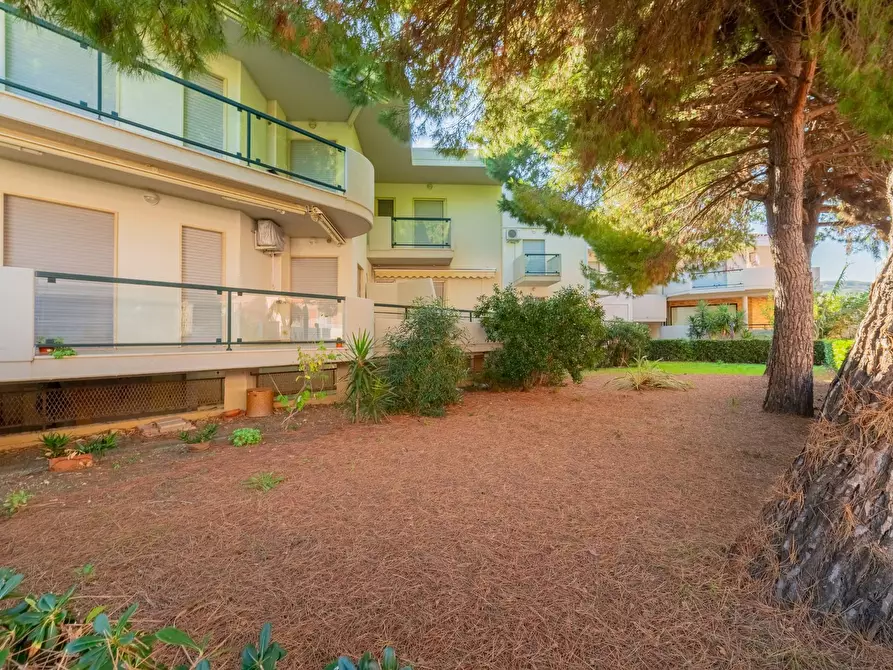 Immagine 31 di Appartamento in vendita  in via Libeccio 3 a Vasto