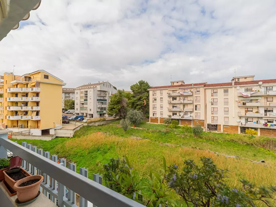 Immagine 31 di Appartamento in vendita  in VIA MARTIRI DELLA VIOLENZA 11 a Vasto