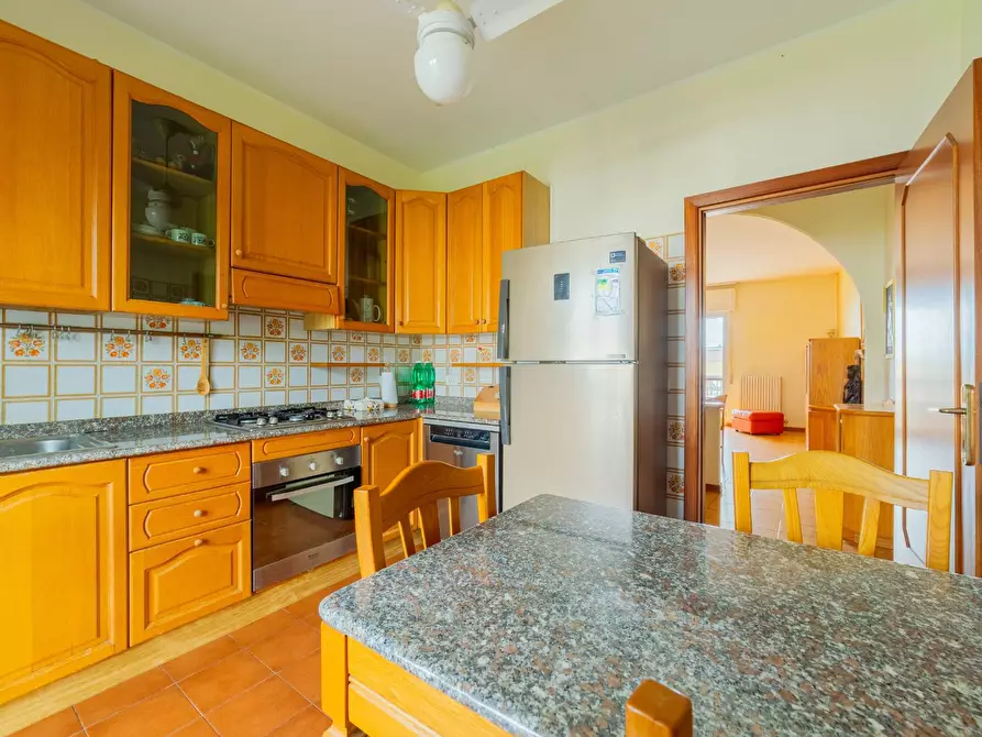 Immagine 11 di Appartamento in vendita  in VIA MARTIRI DELLA VIOLENZA 11 a Vasto