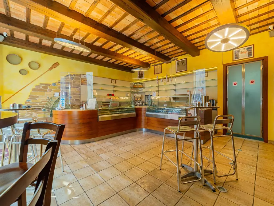 Immagine 2 di Attività commerciale in vendita  in CORSO PLEBISCITO 51 a Vasto