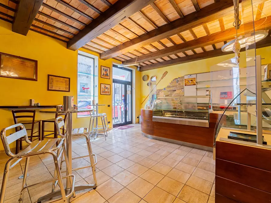 Immagine 5 di Attività commerciale in vendita  in CORSO PLEBISCITO 51 a Vasto