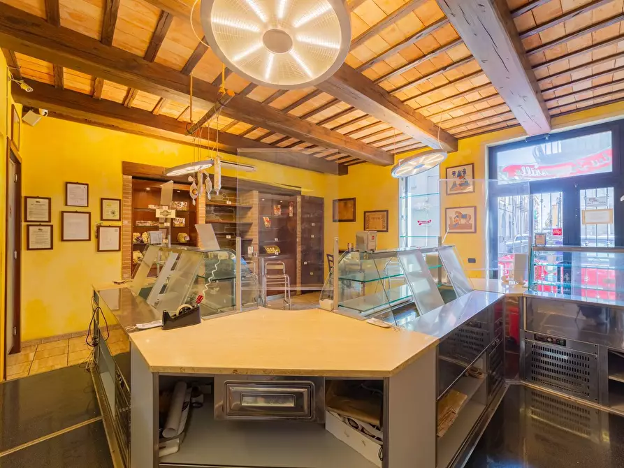 Immagine 6 di Attività commerciale in vendita  in CORSO PLEBISCITO 51 a Vasto