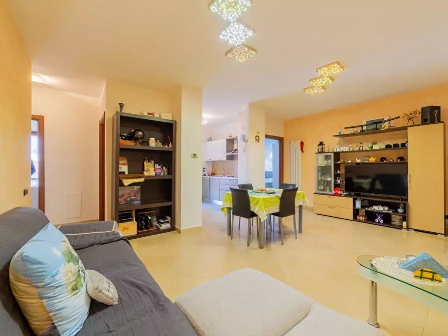 Immagine 1 di Appartamento in vendita  in VIA INCORONATA 144 a Vasto