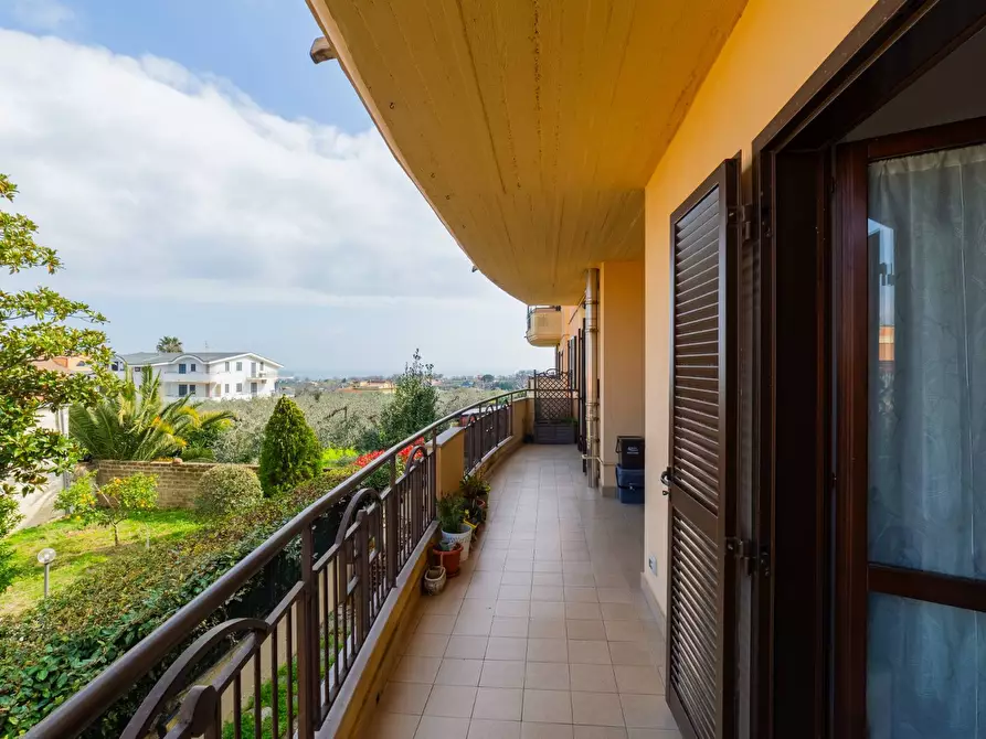 Immagine 6 di Appartamento in vendita  in VIA INCORONATA 144 a Vasto