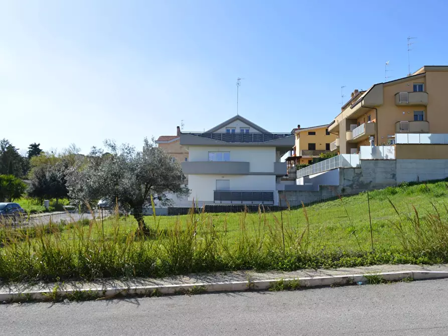 Immagine 2 di Terreno residenziale in vendita  in DON FELICE PICCIRILLI a Vasto