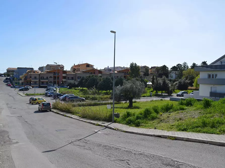 Immagine 4 di Terreno residenziale in vendita  in DON FELICE PICCIRILLI a Vasto