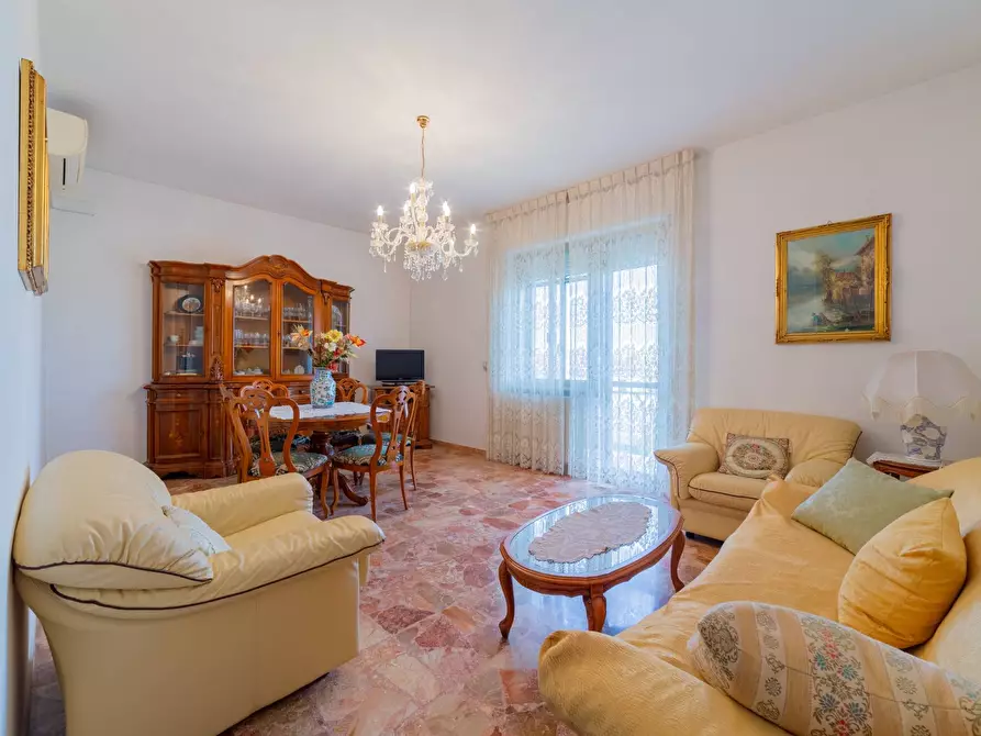 Immagine 1 di Appartamento in vendita  in VIA EUCLIDE 49 a Vasto