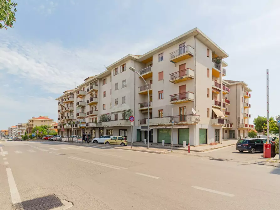 Immagine 1 di Appartamento in vendita  in VIA CICCARONE 163 a Vasto