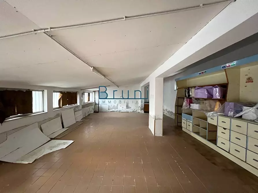 Immagine 10 di Locale commerciale in affitto  in Viale della Vittoria 13 a Alba Adriatica