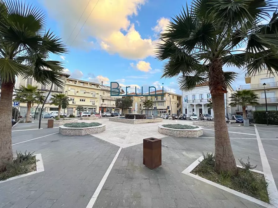 Immagine 16 di Locale commerciale in affitto  in Viale della Vittoria 13 a Alba Adriatica