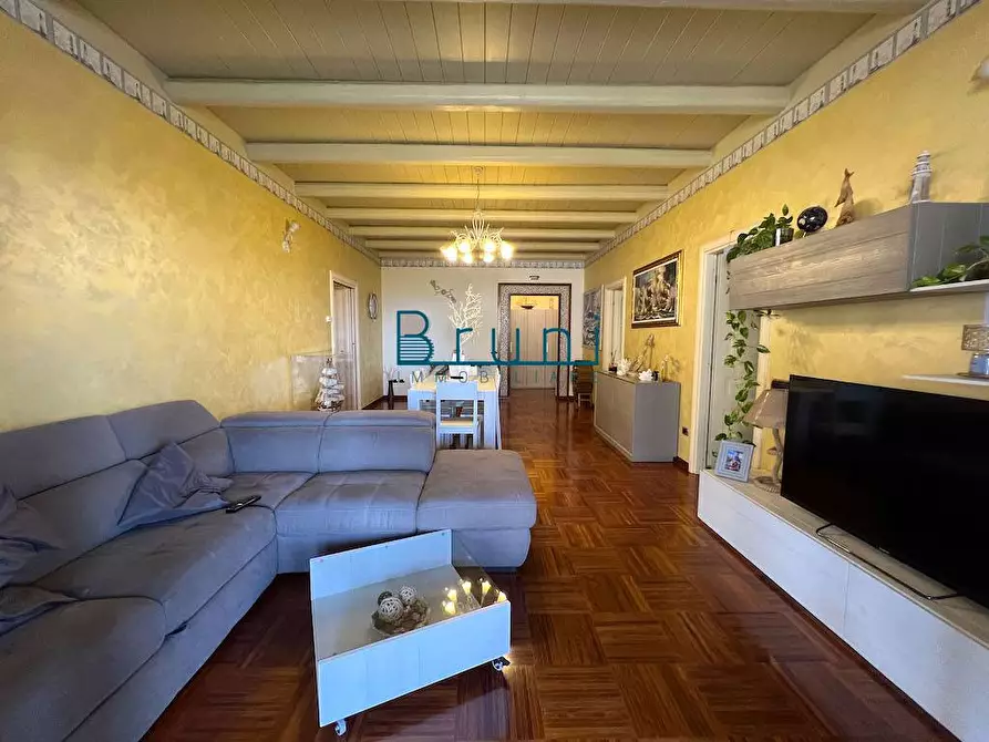 Immagine 4 di Appartamento in vendita  in Via Della Liberazione a San Benedetto Del Tronto