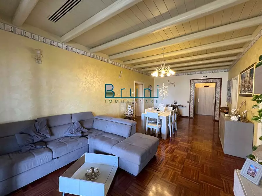 Immagine 5 di Appartamento in vendita  in Via Della Liberazione a San Benedetto Del Tronto