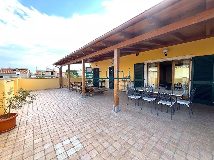 Immagine 9 di Appartamento in vendita  in Via Della Liberazione a San Benedetto Del Tronto