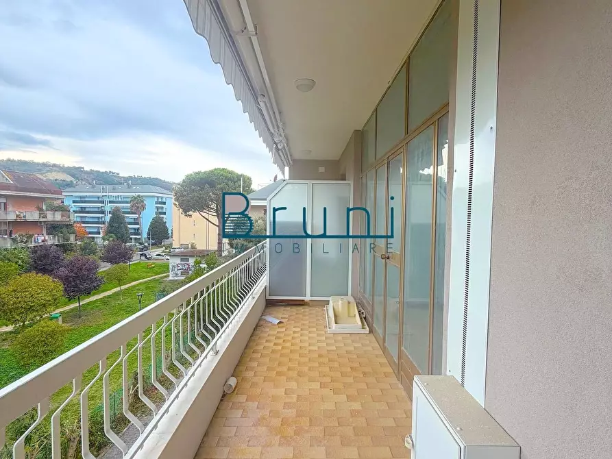 Immagine 8 di Appartamento in vendita  in Via Galileo Galilei 13 a Grottammare