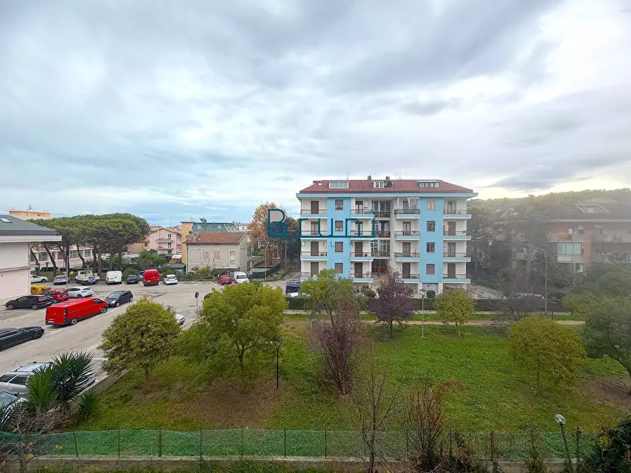 Immagine 15 di Appartamento in vendita  in Via Galileo Galilei 13 a Grottammare