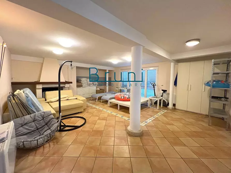 Immagine 27 di Villa in vendita  in Lungomare della Repubblica 35 a Grottammare