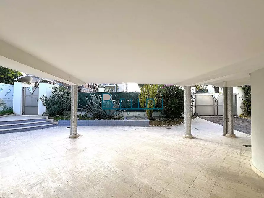 Immagine 32 di Villa in vendita  in Lungomare della Repubblica 35 a Grottammare