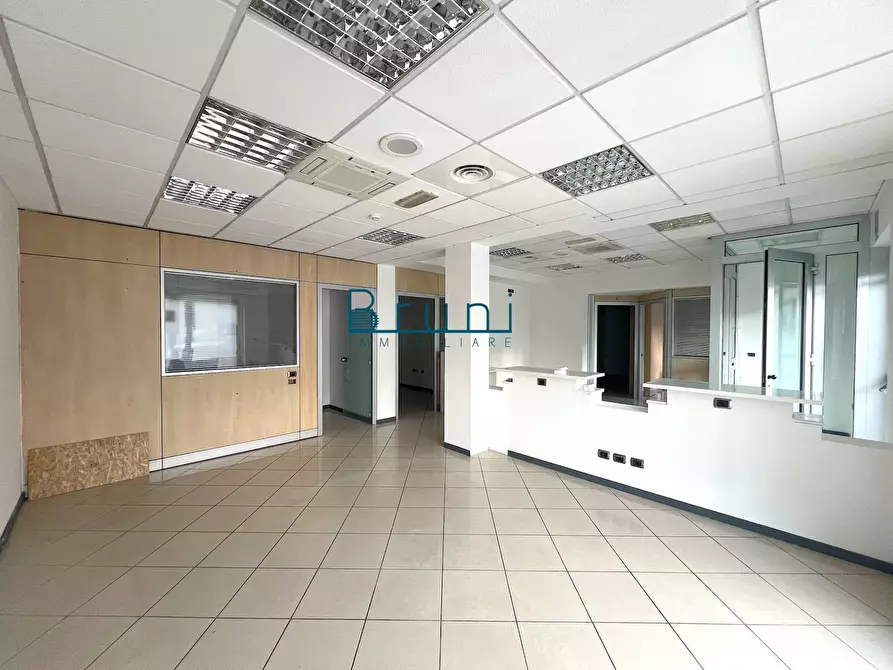 Immagine 2 di Ufficio in affitto  in Via Nazario Sauro a San Benedetto Del Tronto