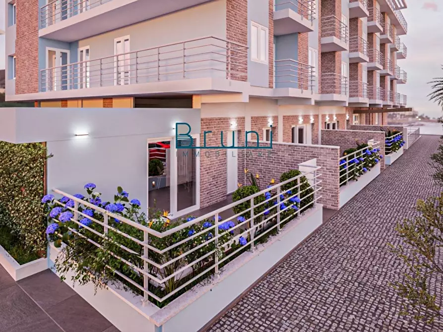 Immagine 9 di Appartamento in vendita  in Viale Marconi a San Benedetto Del Tronto