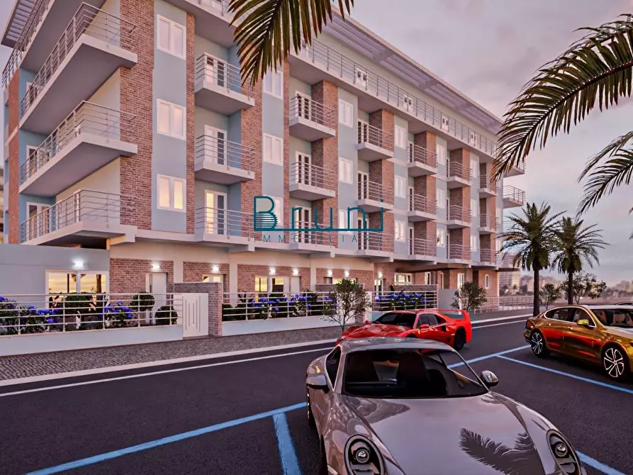 Immagine 11 di Appartamento in vendita  in Viale Marconi a San Benedetto Del Tronto