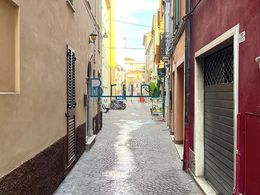 Immagine 9 di Locale commerciale in affitto  in Via Labirinto a San Benedetto Del Tronto