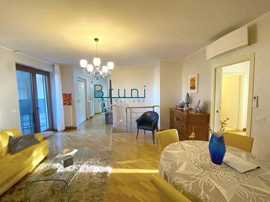 Immagine 3 di Appartamento in vendita  in Carnia a San Benedetto Del Tronto