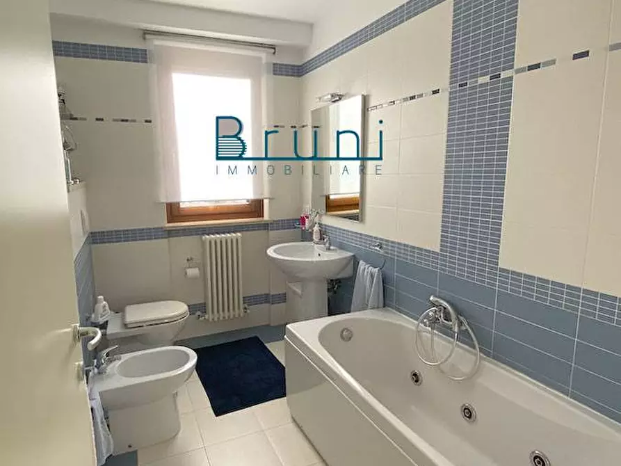 Immagine 16 di Appartamento in vendita  in Carnia a San Benedetto Del Tronto