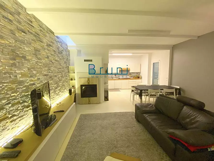 Immagine 21 di Appartamento in vendita  in Carnia a San Benedetto Del Tronto